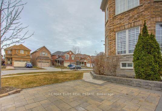 Photo 17 of Unit Bsmt, 155 Rideau Drive, Richmond Hill, Langstaff — HOMEH