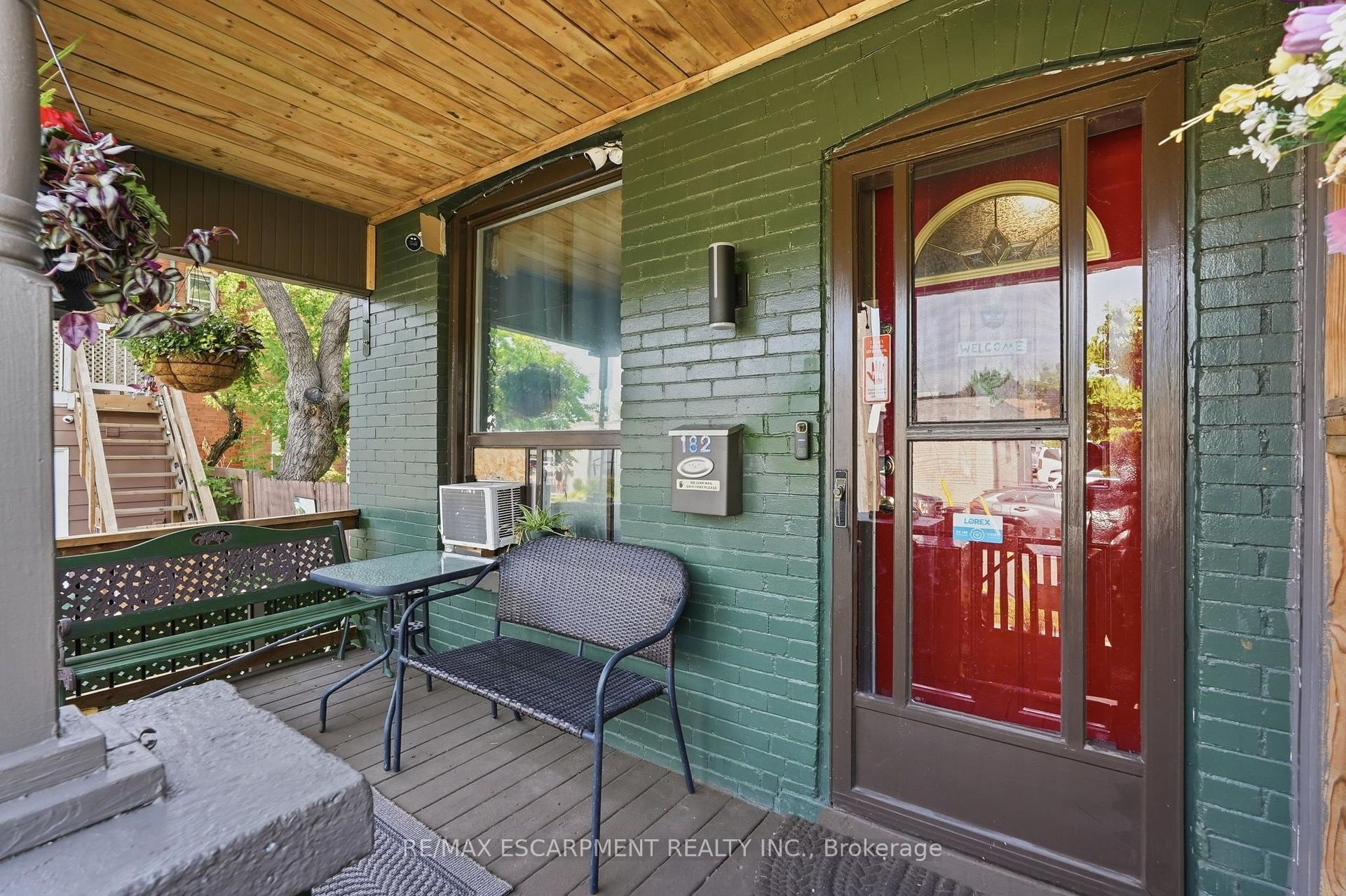 Photo 4 of 182 Cavell Avenue, Hamilton, Crown Point — HOMEH