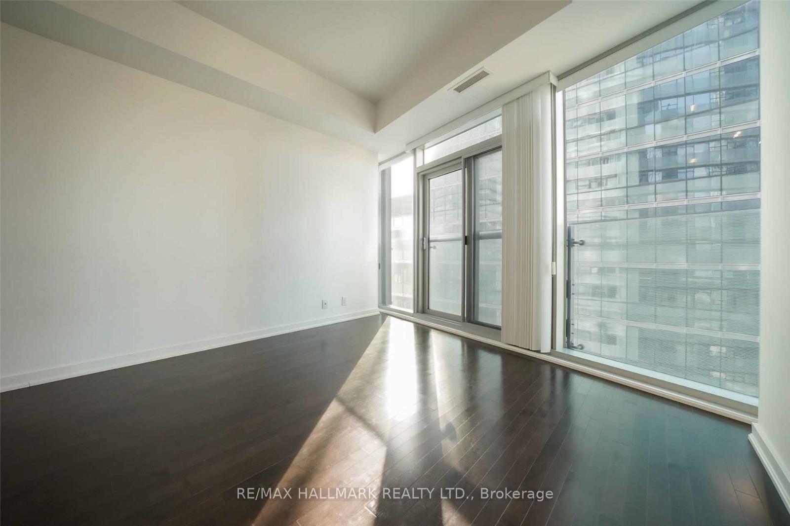 Photo 2 of Unit 2810, 14 York Street, Toronto, Waterfront Communities — HOMEH