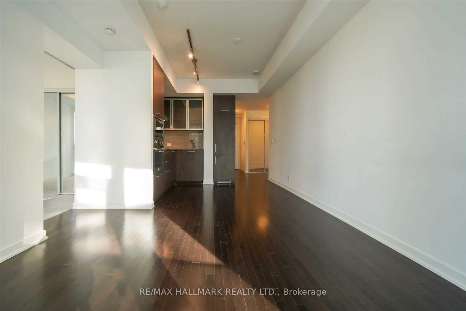Photo 4 of Unit 2810, 14 York Street, Toronto, Waterfront Communities — HOMEH