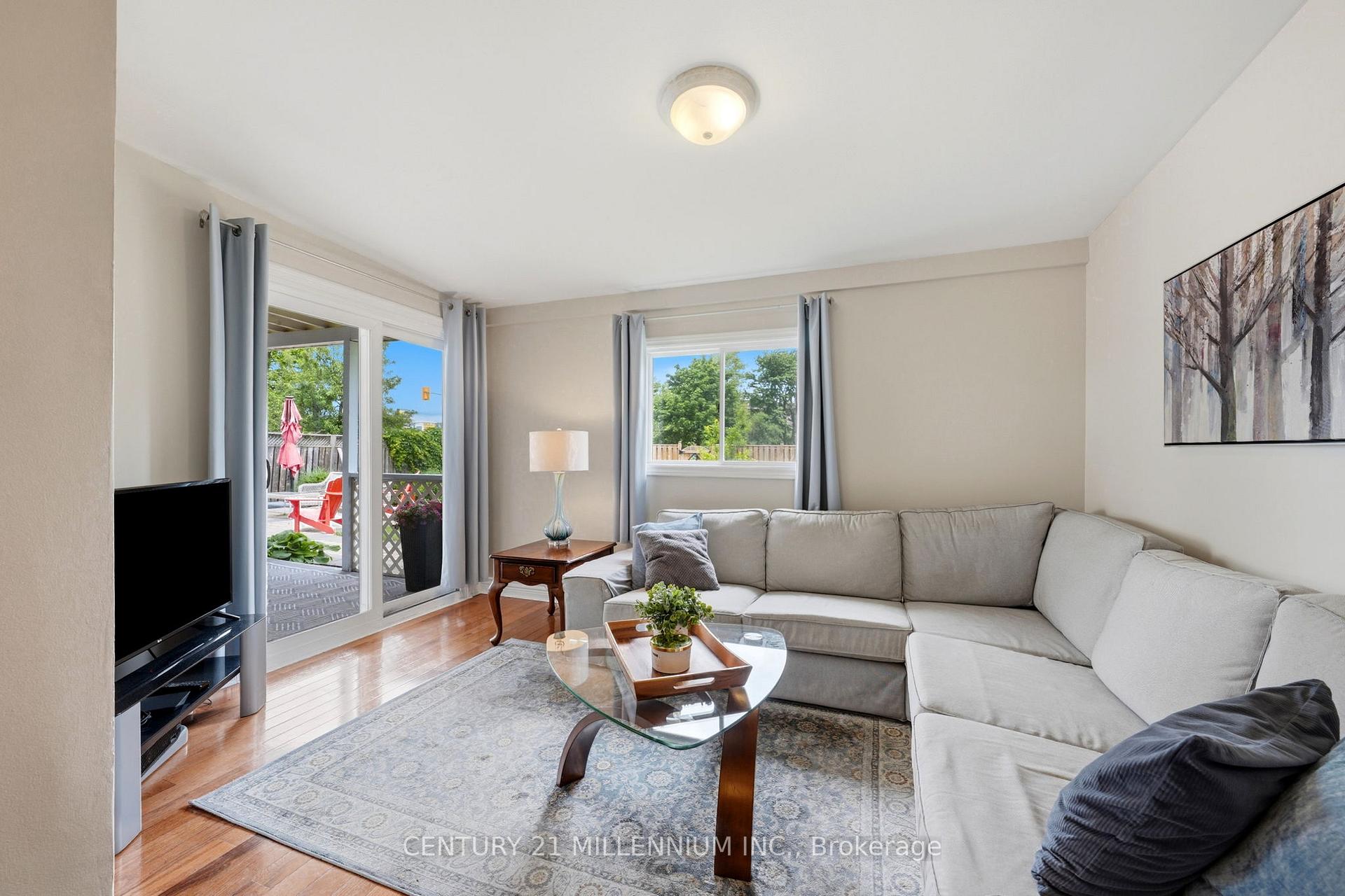 Photo 7 of 46 Dunblaine Crescent, Brampton, Southgate — HOMEH