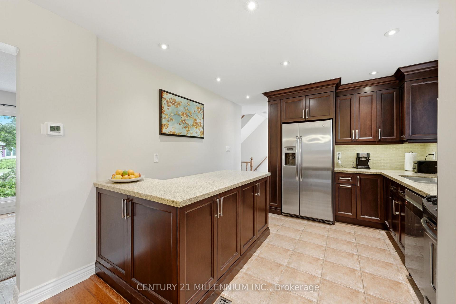 Photo 11 of 46 Dunblaine Crescent, Brampton, Southgate — HOMEH