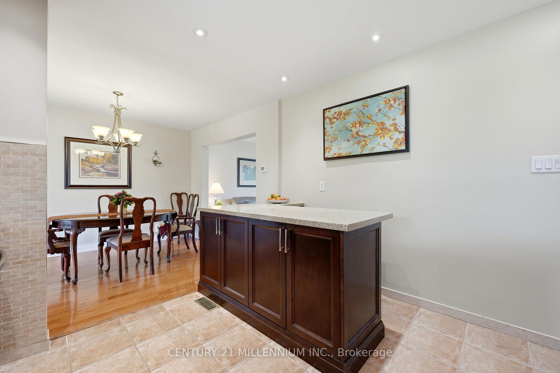 Photo 14 of 46 Dunblaine Crescent, Brampton, Southgate — HOMEH