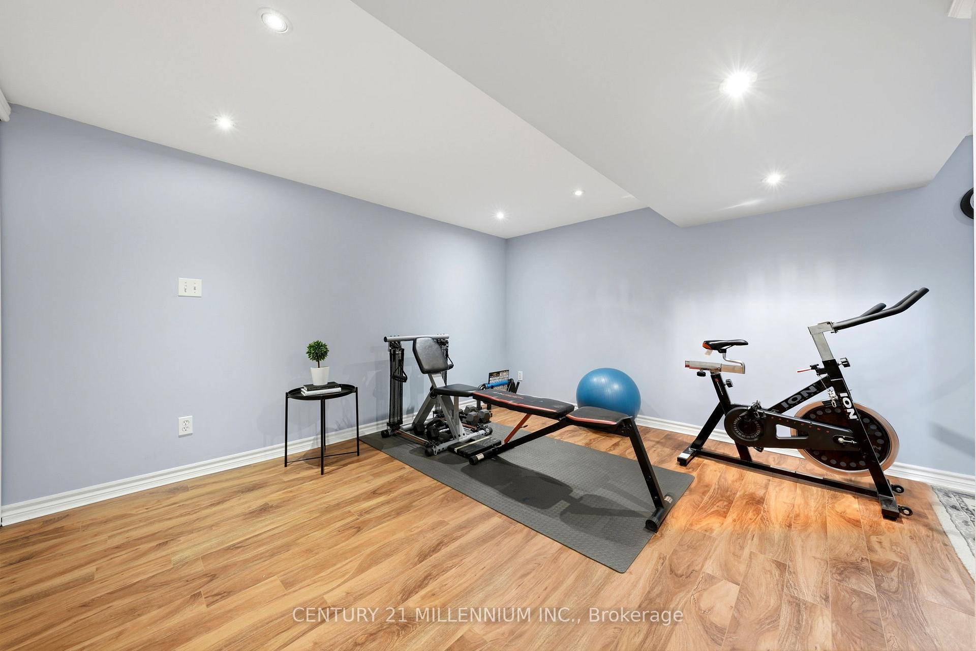 Photo 25 of 46 Dunblaine Crescent, Brampton, Southgate — HOMEH