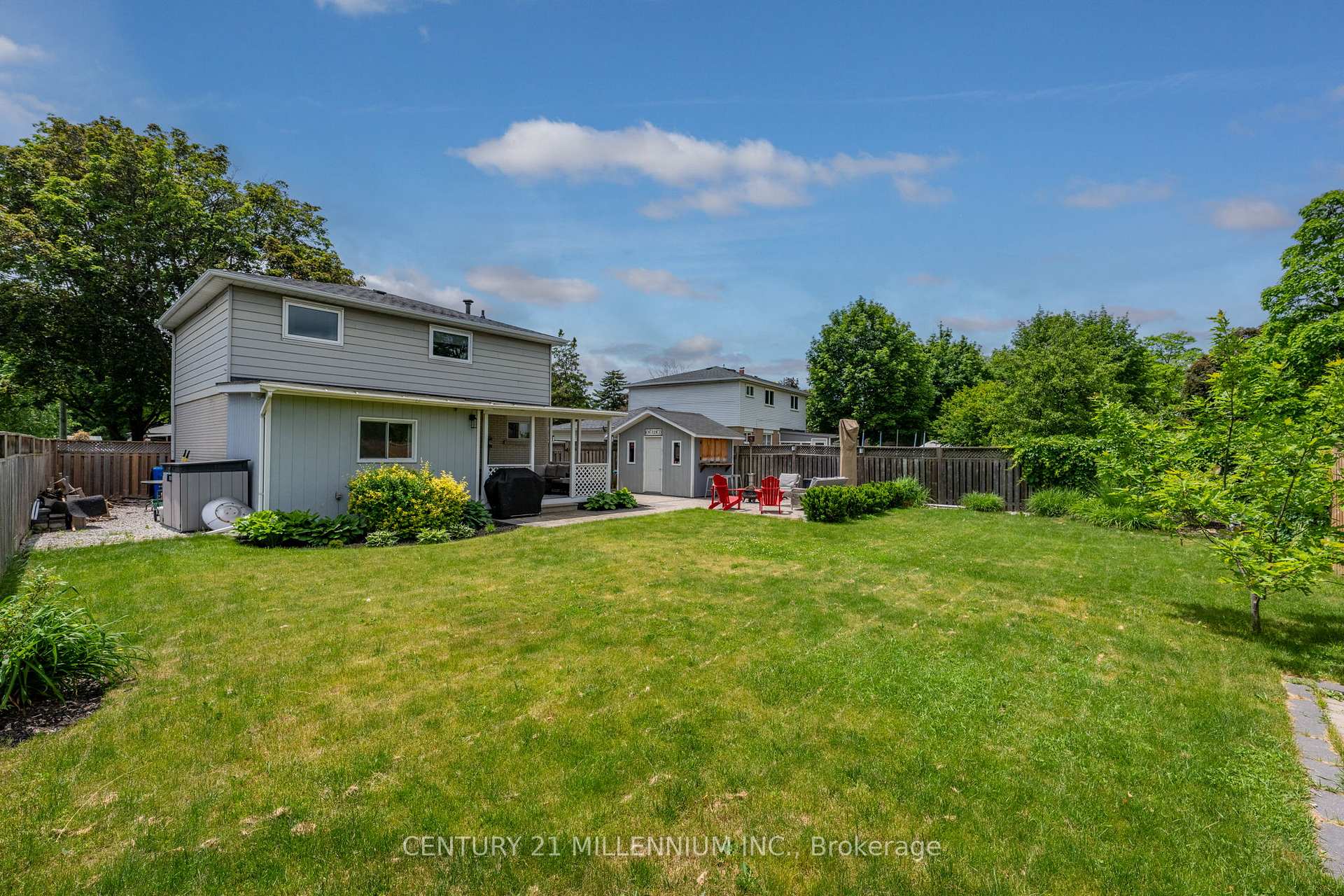 Photo 38 of 46 Dunblaine Crescent, Brampton, Southgate — HOMEH