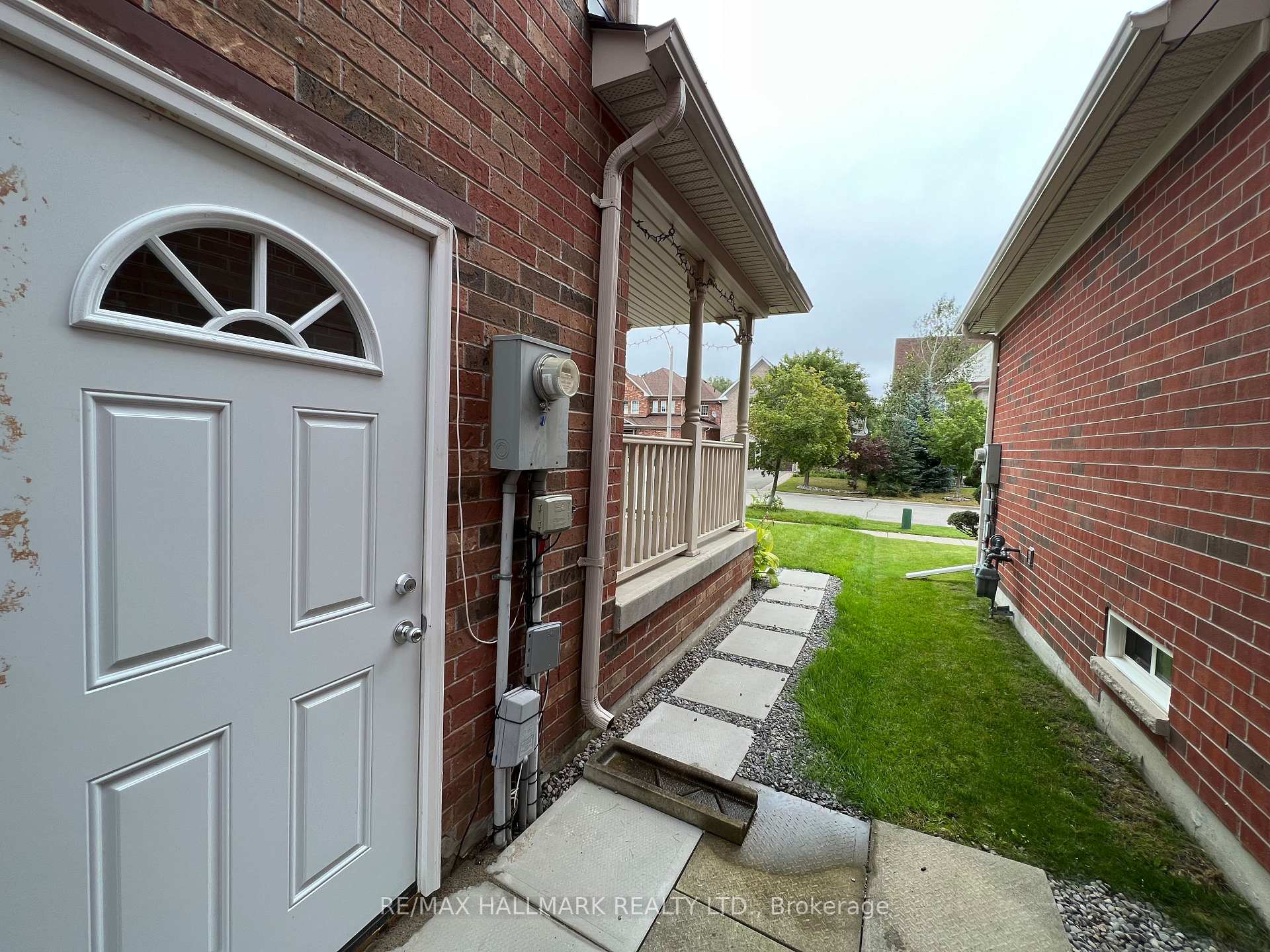 Photo 2 of 86 Verdi Road, Richmond Hill, Oak Ridges — HOMEH