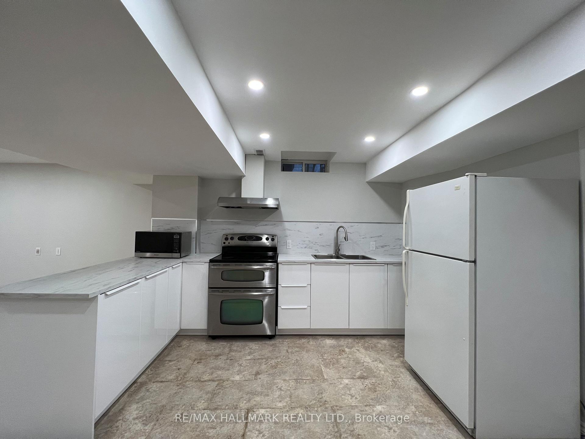 Photo 5 of 86 Verdi Road, Richmond Hill, Oak Ridges — HOMEH