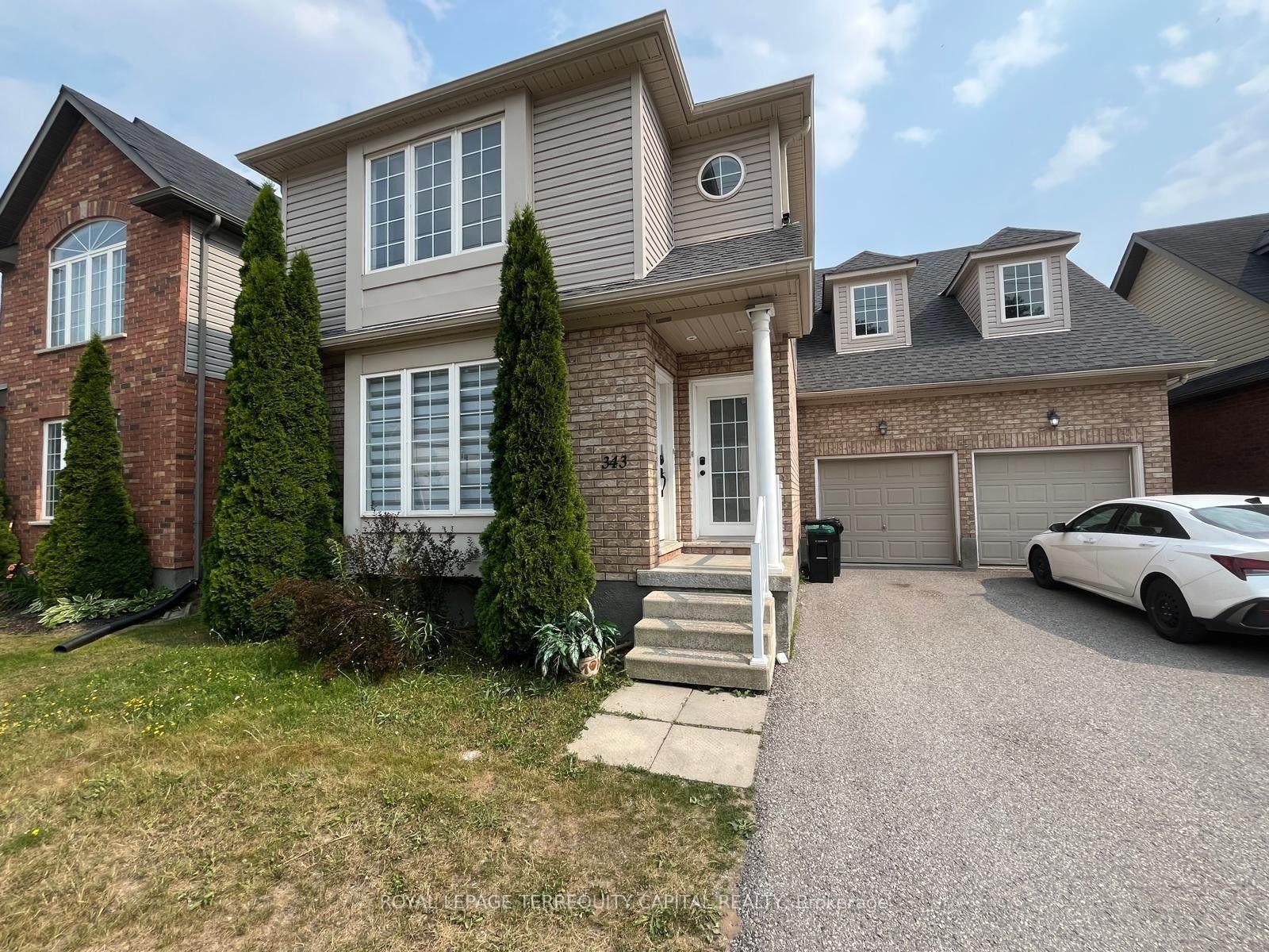 Front of Unit Upper, 343 Edgehill Drive