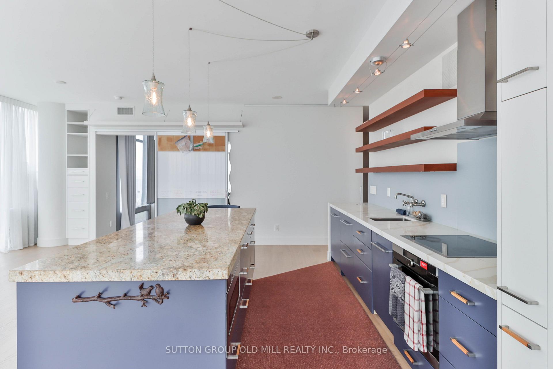 Photo 4 of Unit 2110, 105 The Queensway, Toronto, High Park-Swansea — HOMEH