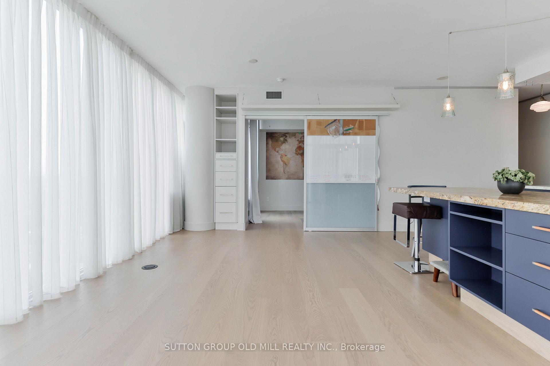 Photo 10 of Unit 2110, 105 The Queensway, Toronto, High Park-Swansea — HOMEH