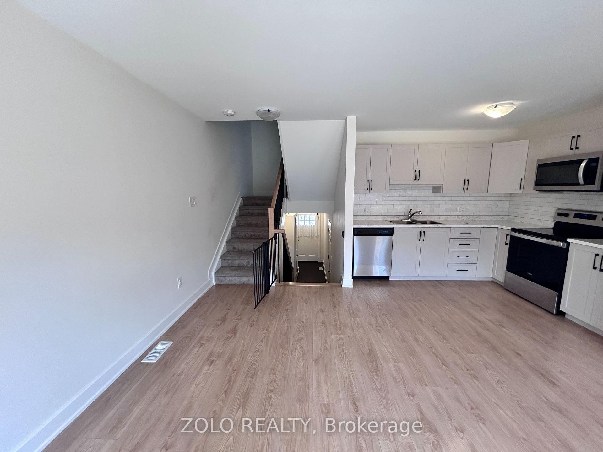 Photo 5 of 67 Whitcomb Crescent, Smiths Falls, Smiths Falls — HOMEH