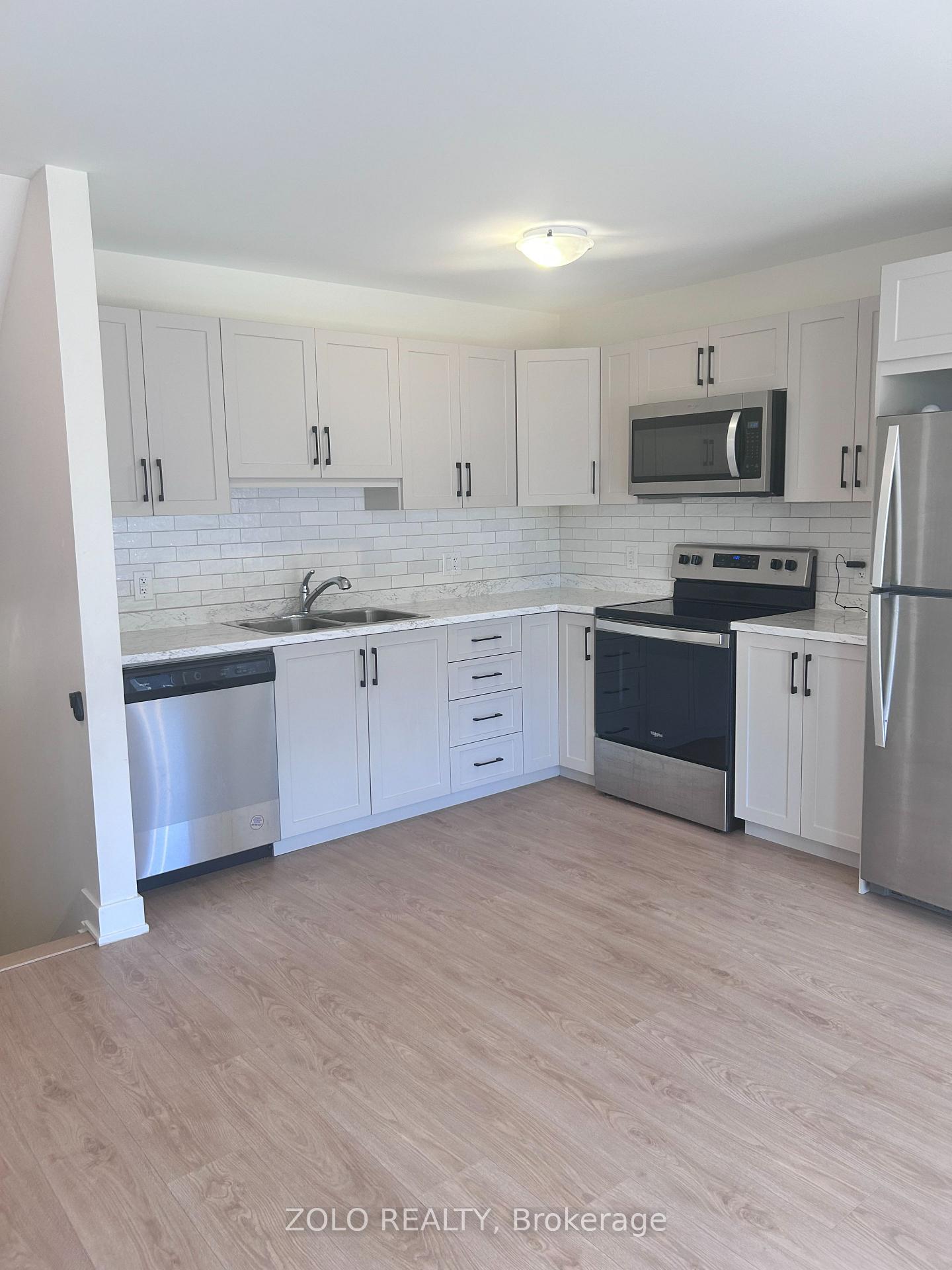 Photo 8 of 67 Whitcomb Crescent, Smiths Falls, Smiths Falls — HOMEH