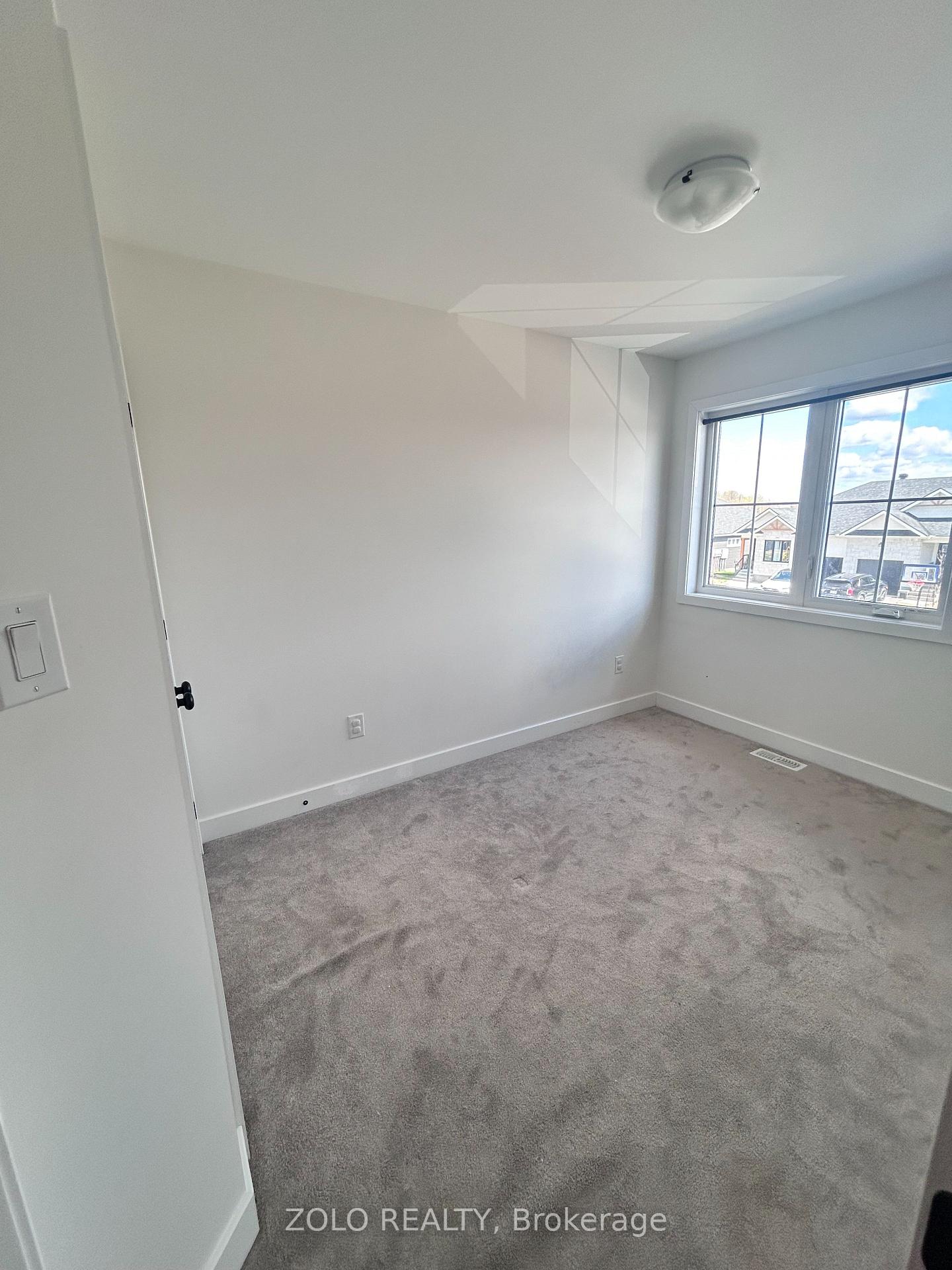 Photo 12 of 67 Whitcomb Crescent, Smiths Falls, Smiths Falls — HOMEH