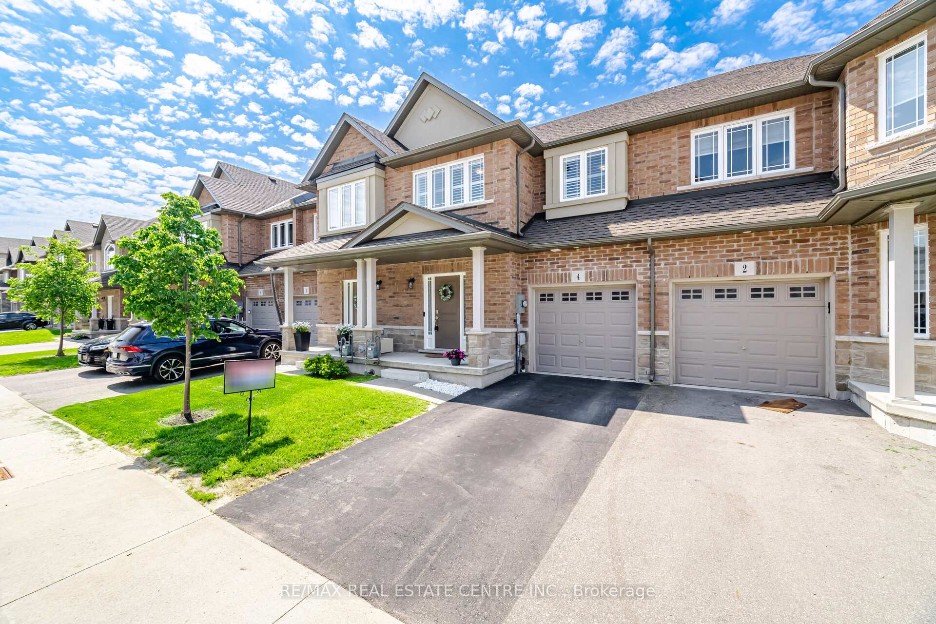 Photo 4 of 4 Laguna Village Crescent, Hamilton, Rural Glanbrook — HOMEH