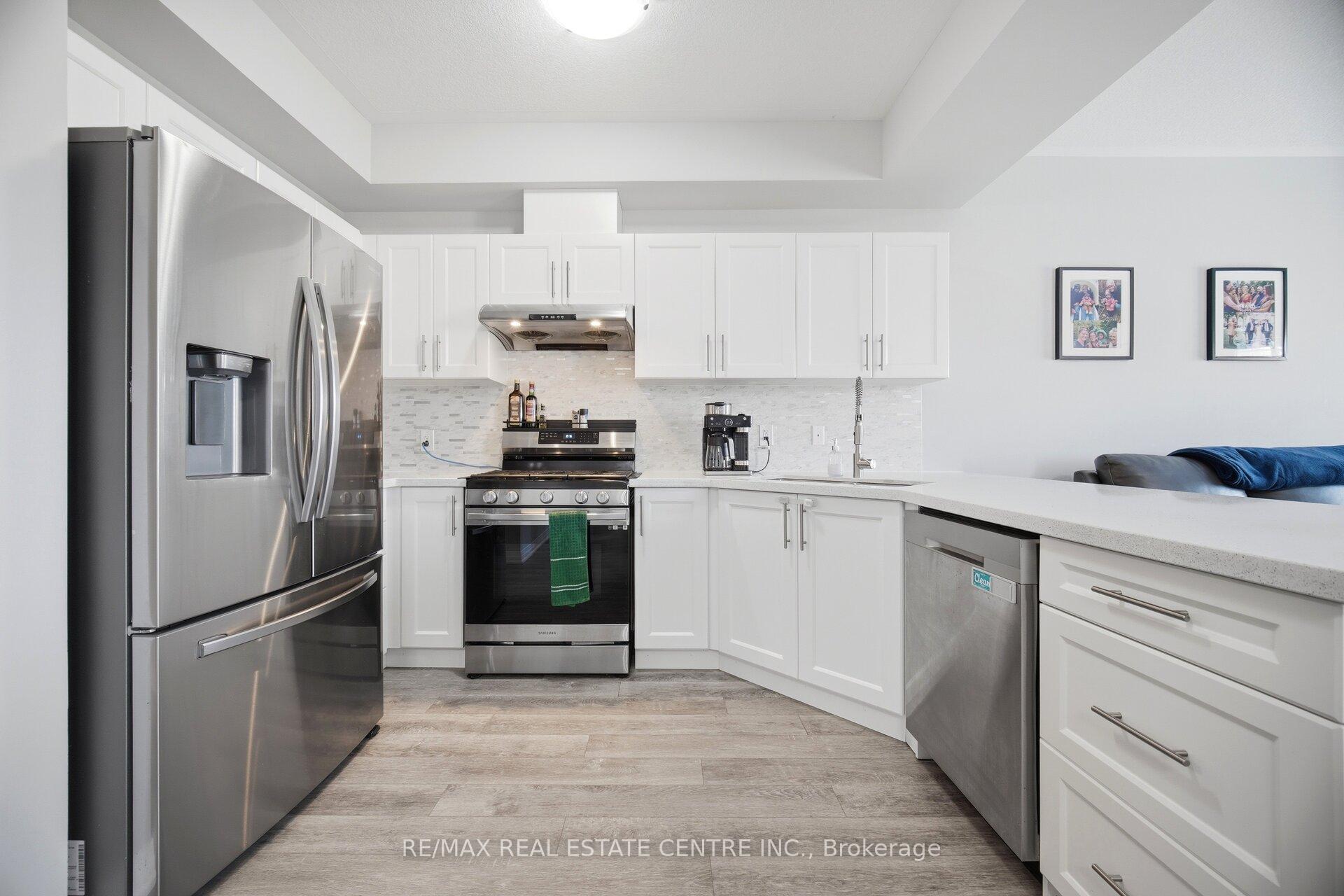 Photo 16 of 4 Laguna Village Crescent, Hamilton, Rural Glanbrook — HOMEH