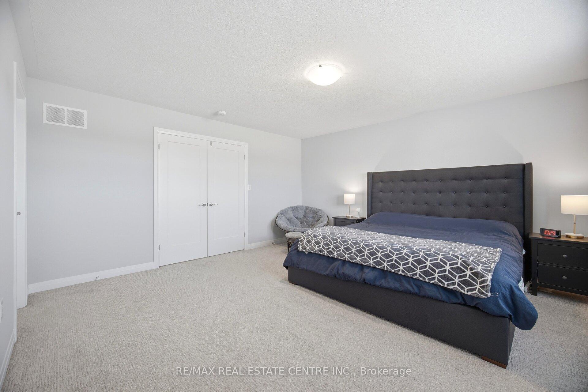 Photo 29 of 4 Laguna Village Crescent, Hamilton, Rural Glanbrook — HOMEH