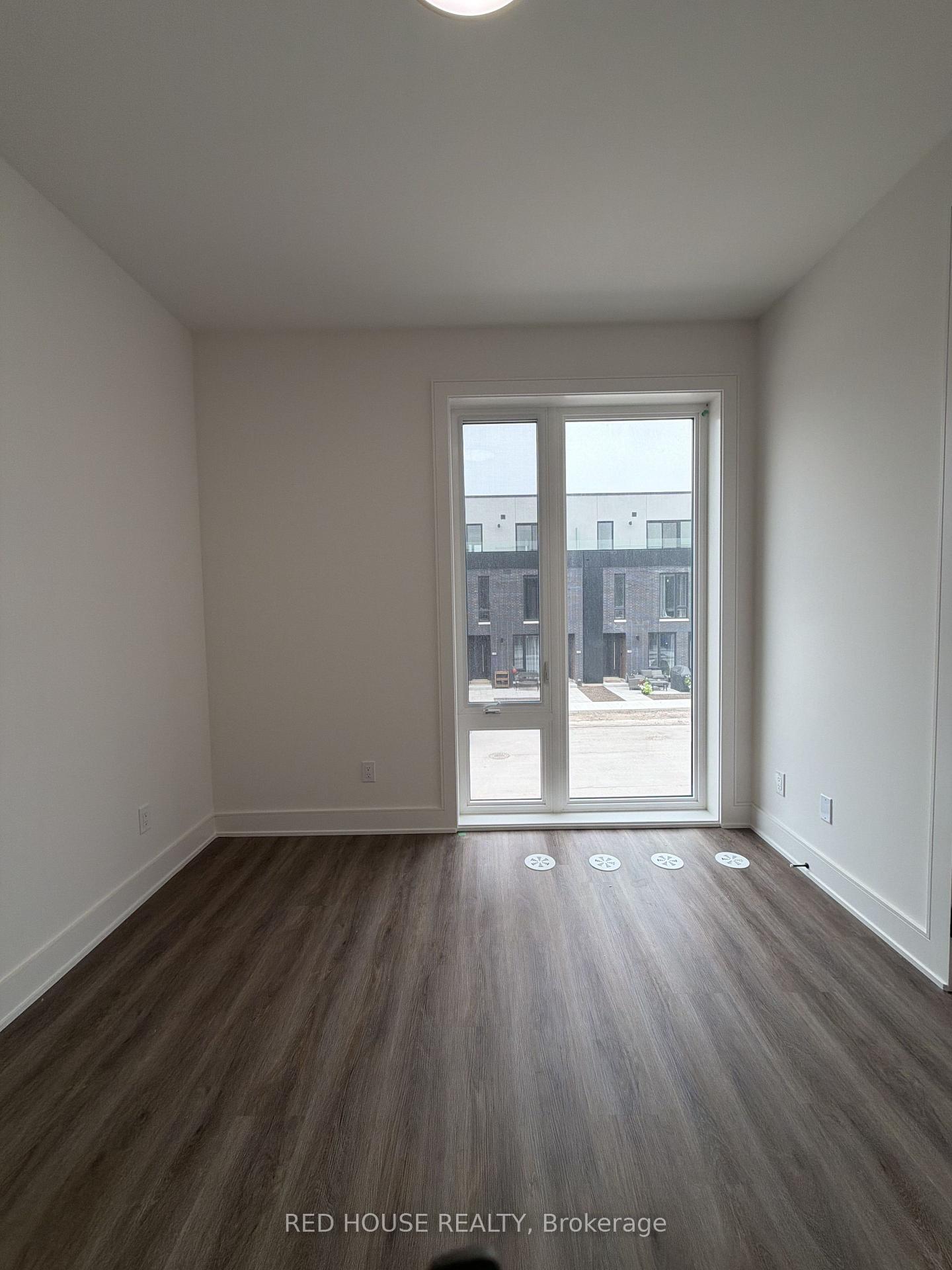 Photo 12 of 171 Everett Common, St. Catharines, Oakdale — HOMEH