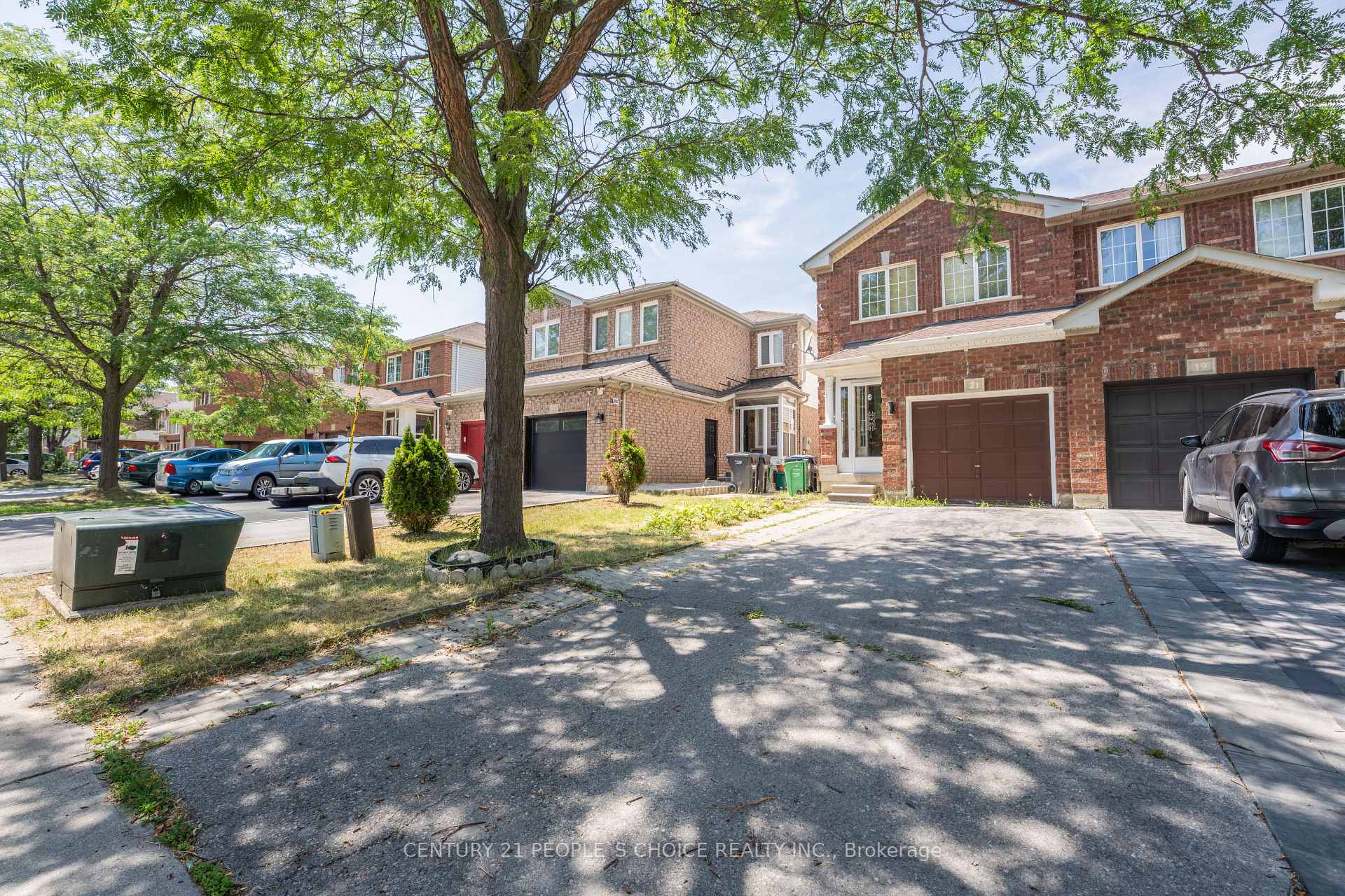 Photo 1 of 21 Cordgrass Crescent, Brampton, Sandringham-Wellington — HOMEH