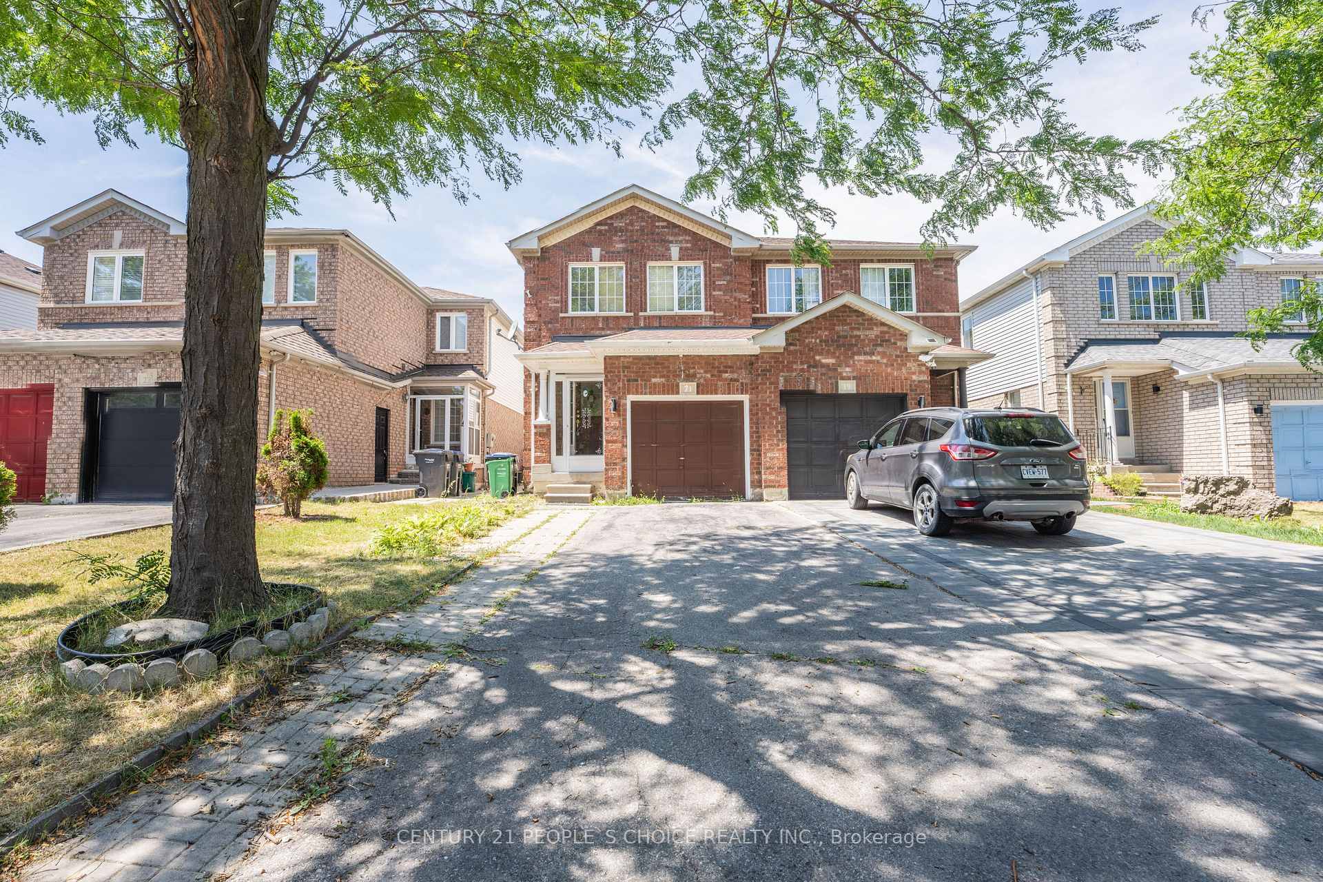 Photo 3 of 21 Cordgrass Crescent, Brampton, Sandringham-Wellington — HOMEH