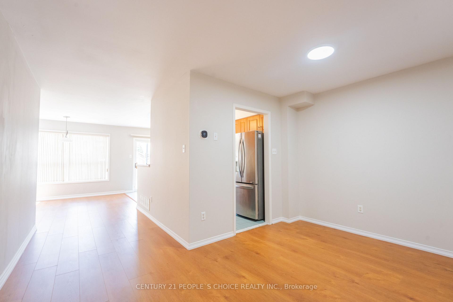 Photo 8 of 21 Cordgrass Crescent, Brampton, Sandringham-Wellington — HOMEH