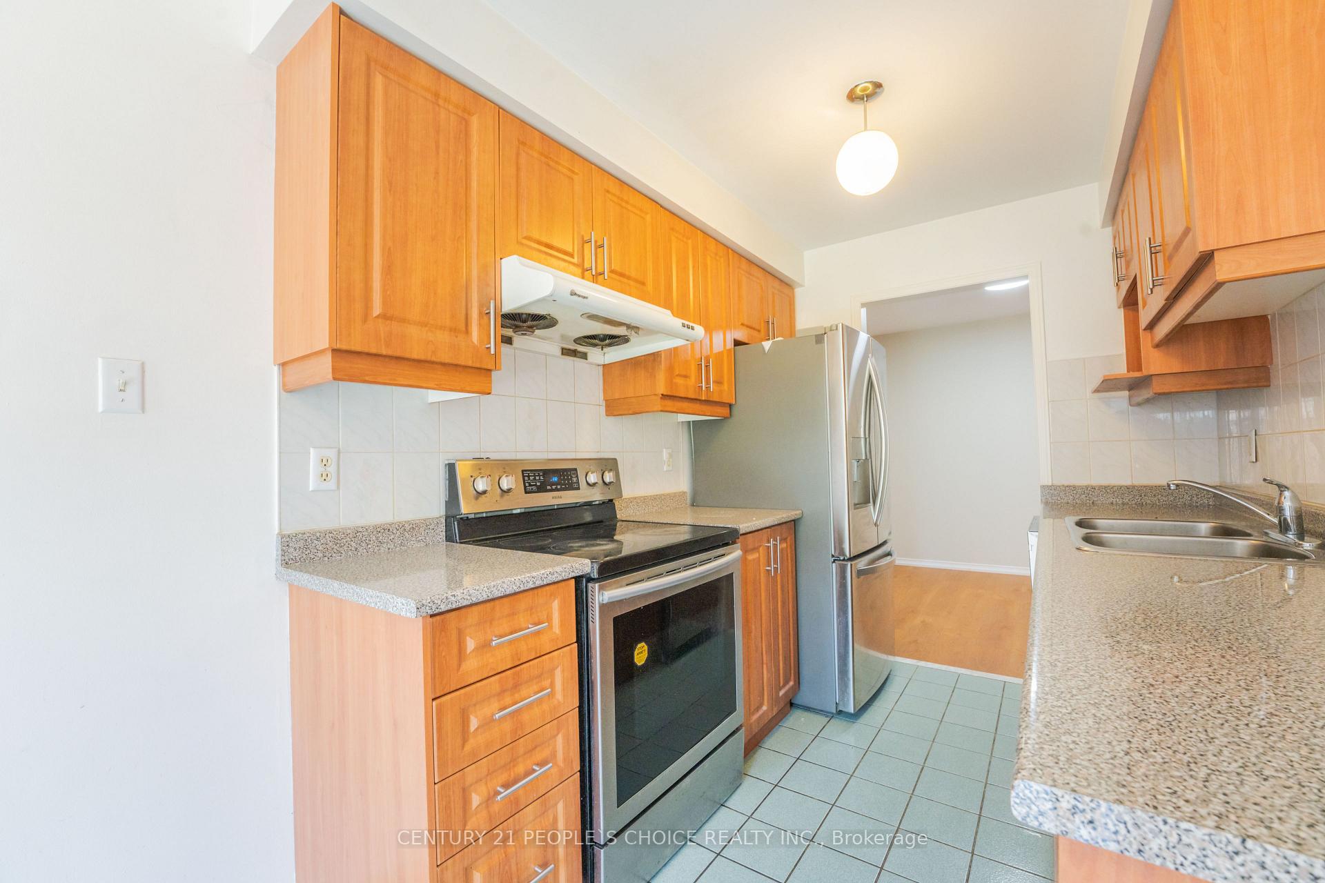 Photo 14 of 21 Cordgrass Crescent, Brampton, Sandringham-Wellington — HOMEH