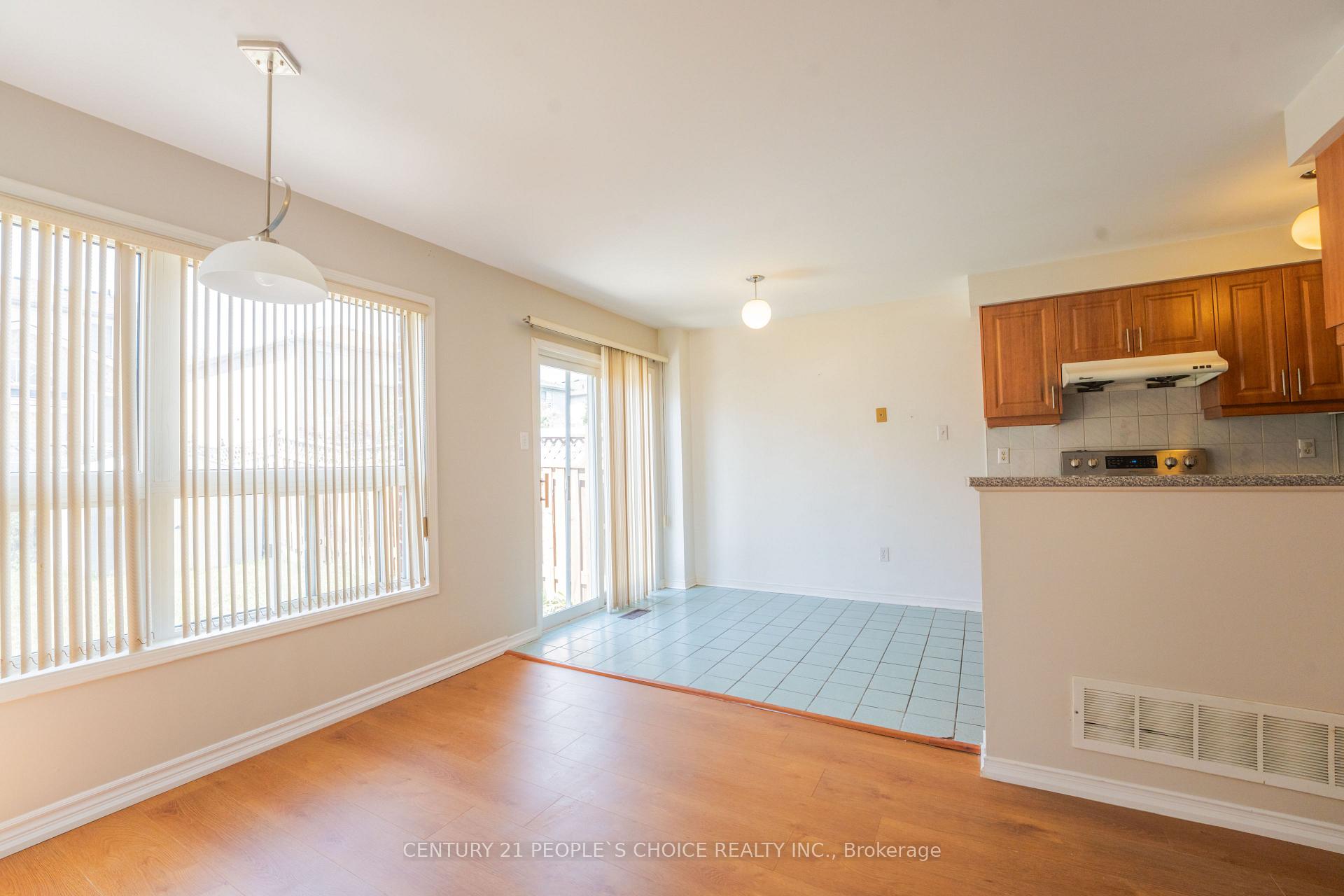 Photo 19 of 21 Cordgrass Crescent, Brampton, Sandringham-Wellington — HOMEH