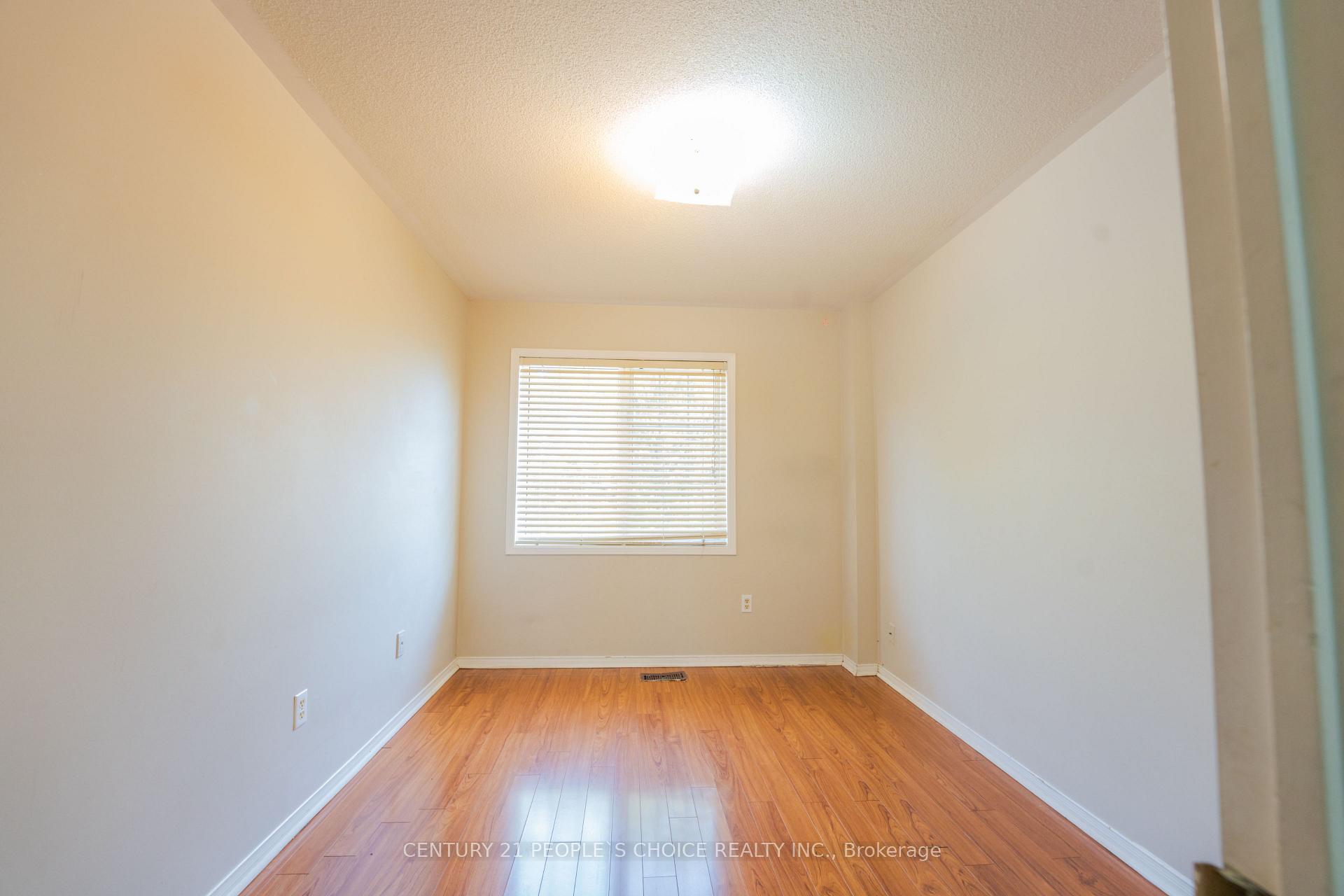 Photo 30 of 21 Cordgrass Crescent, Brampton, Sandringham-Wellington — HOMEH