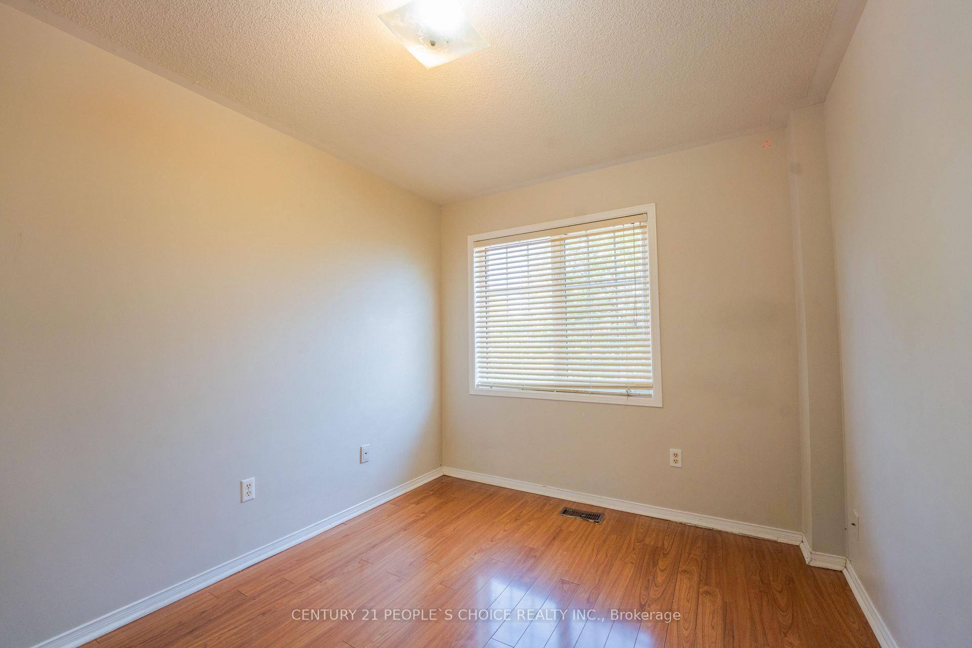 Photo 31 of 21 Cordgrass Crescent, Brampton, Sandringham-Wellington — HOMEH