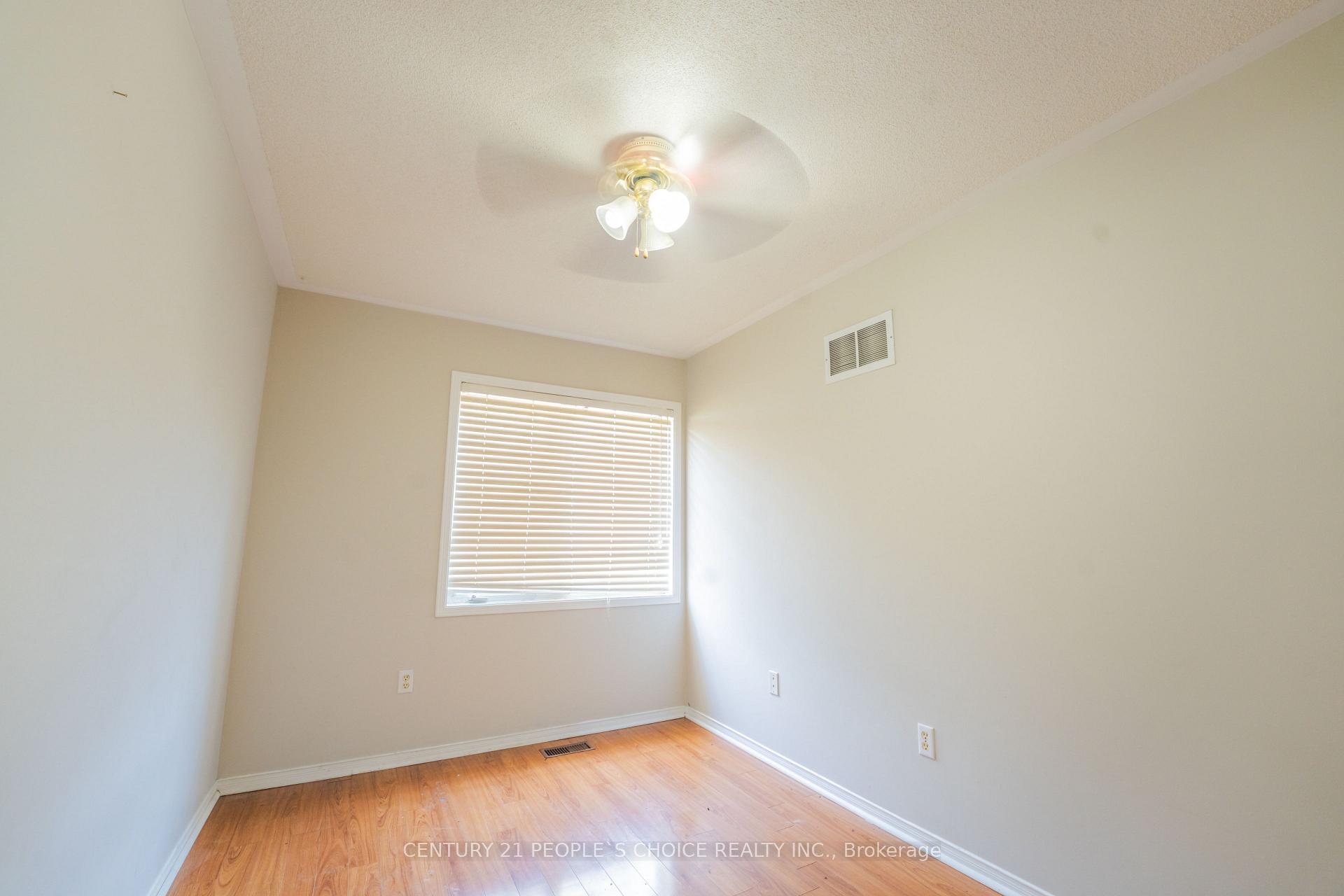 Photo 34 of 21 Cordgrass Crescent, Brampton, Sandringham-Wellington — HOMEH