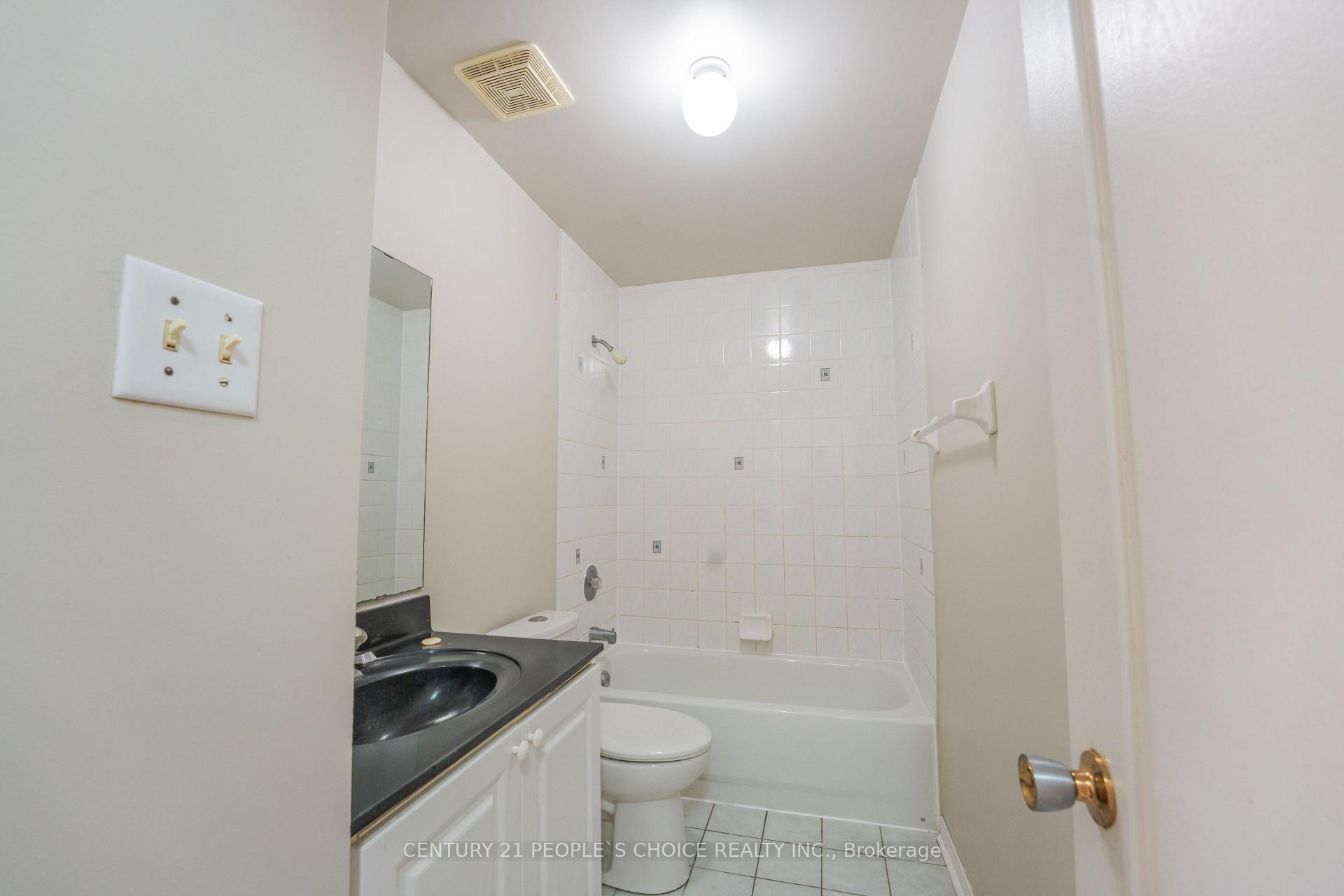 Photo 35 of 21 Cordgrass Crescent, Brampton, Sandringham-Wellington — HOMEH