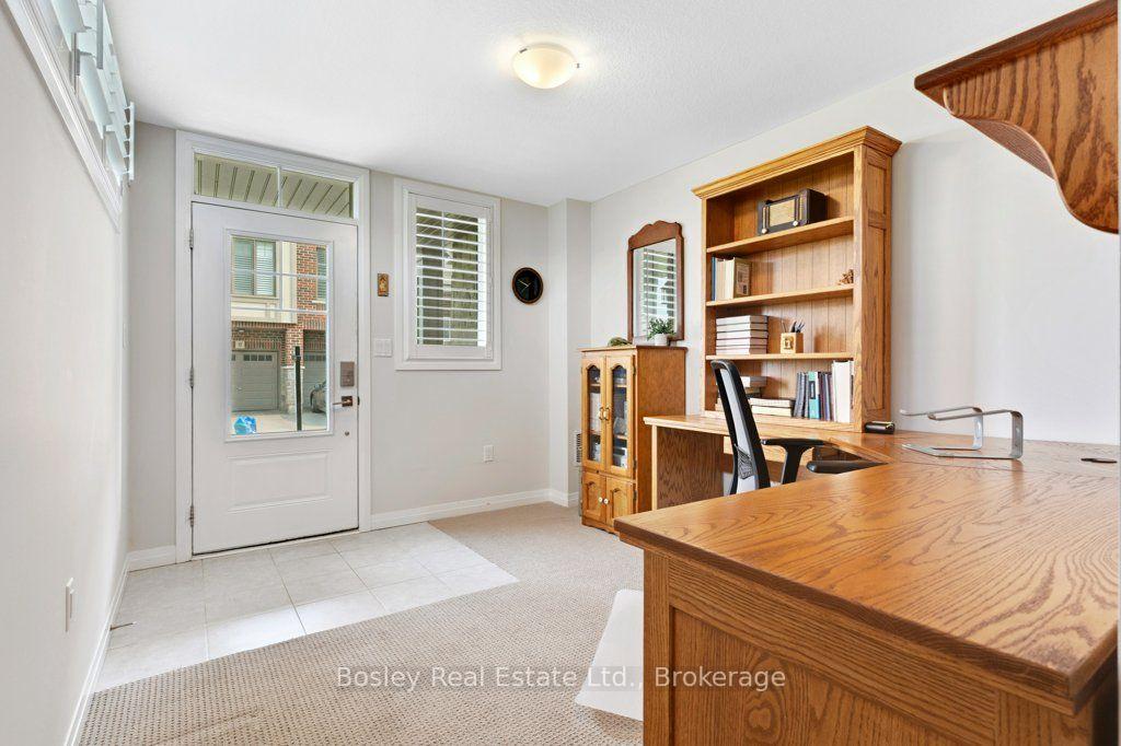 Photo 5 of 7 Bacon Lane, Hamilton, Ancaster — HOMEH