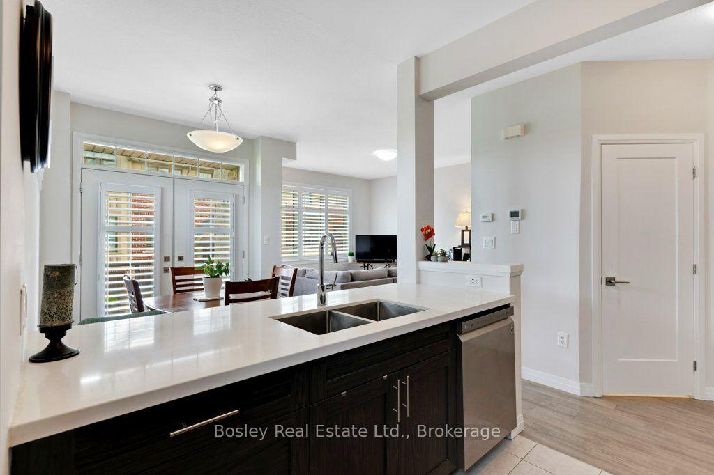 Photo 13 of 7 Bacon Lane, Hamilton, Ancaster — HOMEH