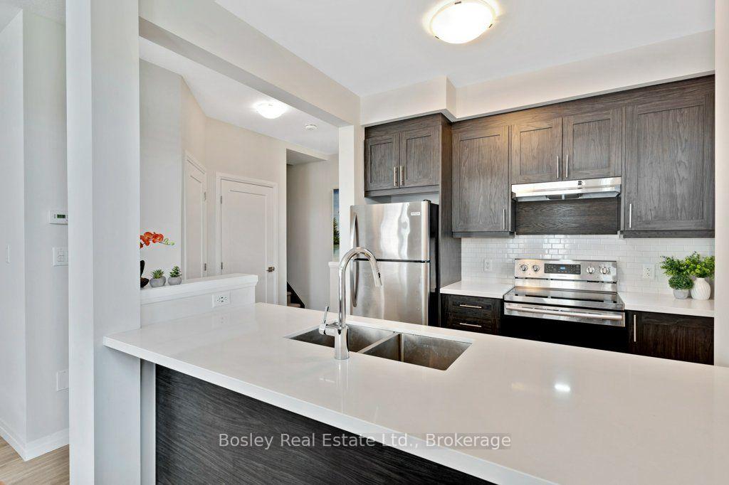 Photo 20 of 7 Bacon Lane, Hamilton, Ancaster — HOMEH