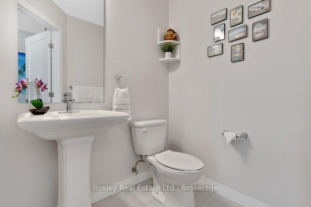 Photo 22 of 7 Bacon Lane, Hamilton, Ancaster — HOMEH