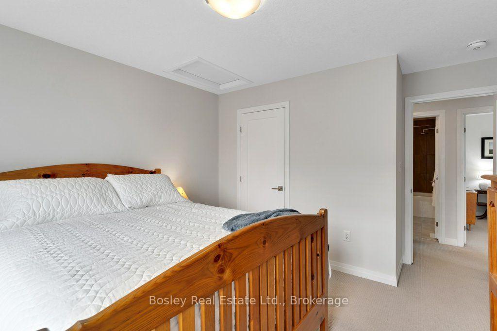 Photo 25 of 7 Bacon Lane, Hamilton, Ancaster — HOMEH