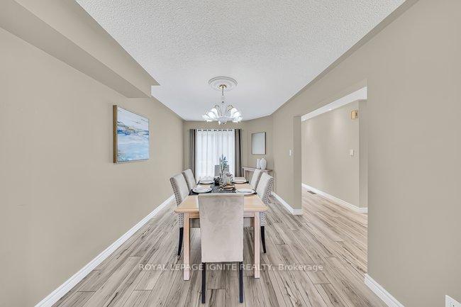 Photo 8 of 1003 Maury Crescent, Pickering, Liverpool — HOMEH