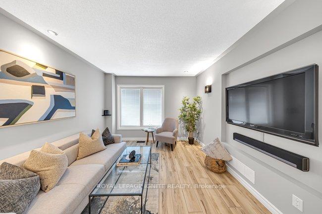 Photo 19 of 1003 Maury Crescent, Pickering, Liverpool — HOMEH