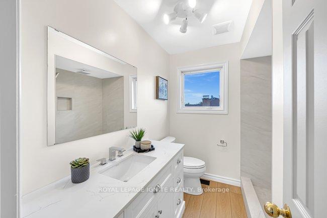 Photo 31 of 1003 Maury Crescent, Pickering, Liverpool — HOMEH