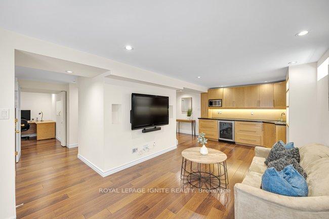 Photo 34 of 1003 Maury Crescent, Pickering, Liverpool — HOMEH