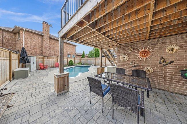 Photo 44 of 1003 Maury Crescent, Pickering, Liverpool — HOMEH