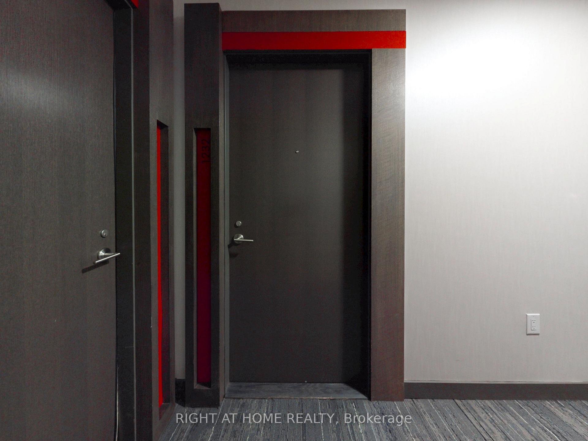 Photo 3 of Unit 1232, 560 Front Street W, Toronto, Waterfront Communities — HOMEH