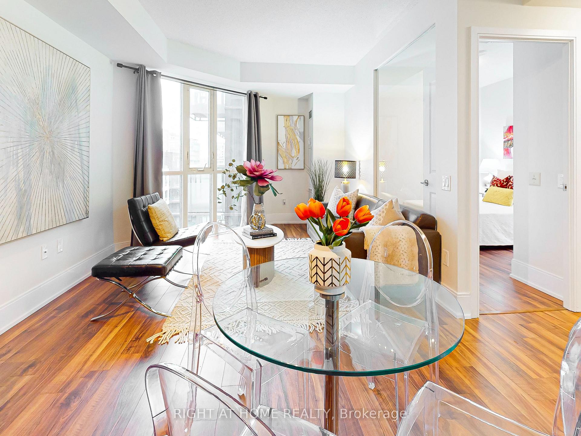 Photo 9 of Unit 1232, 560 Front Street W, Toronto, Waterfront Communities — HOMEH