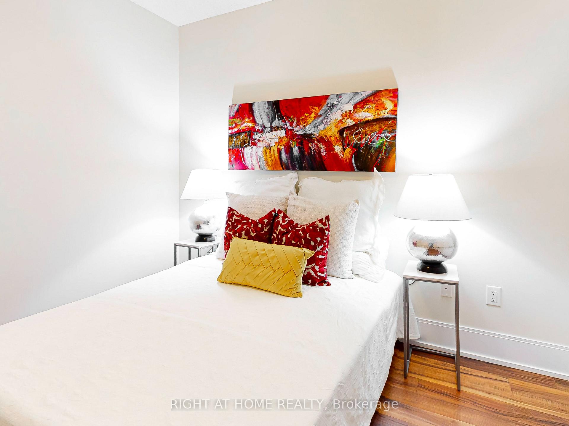 Photo 14 of Unit 1232, 560 Front Street W, Toronto, Waterfront Communities — HOMEH