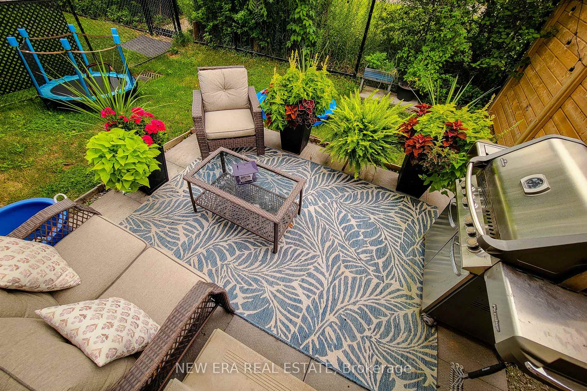 Photo 5 of Unit 10, 4297 East Avenue E, Lincoln, Beamsville — HOMEH