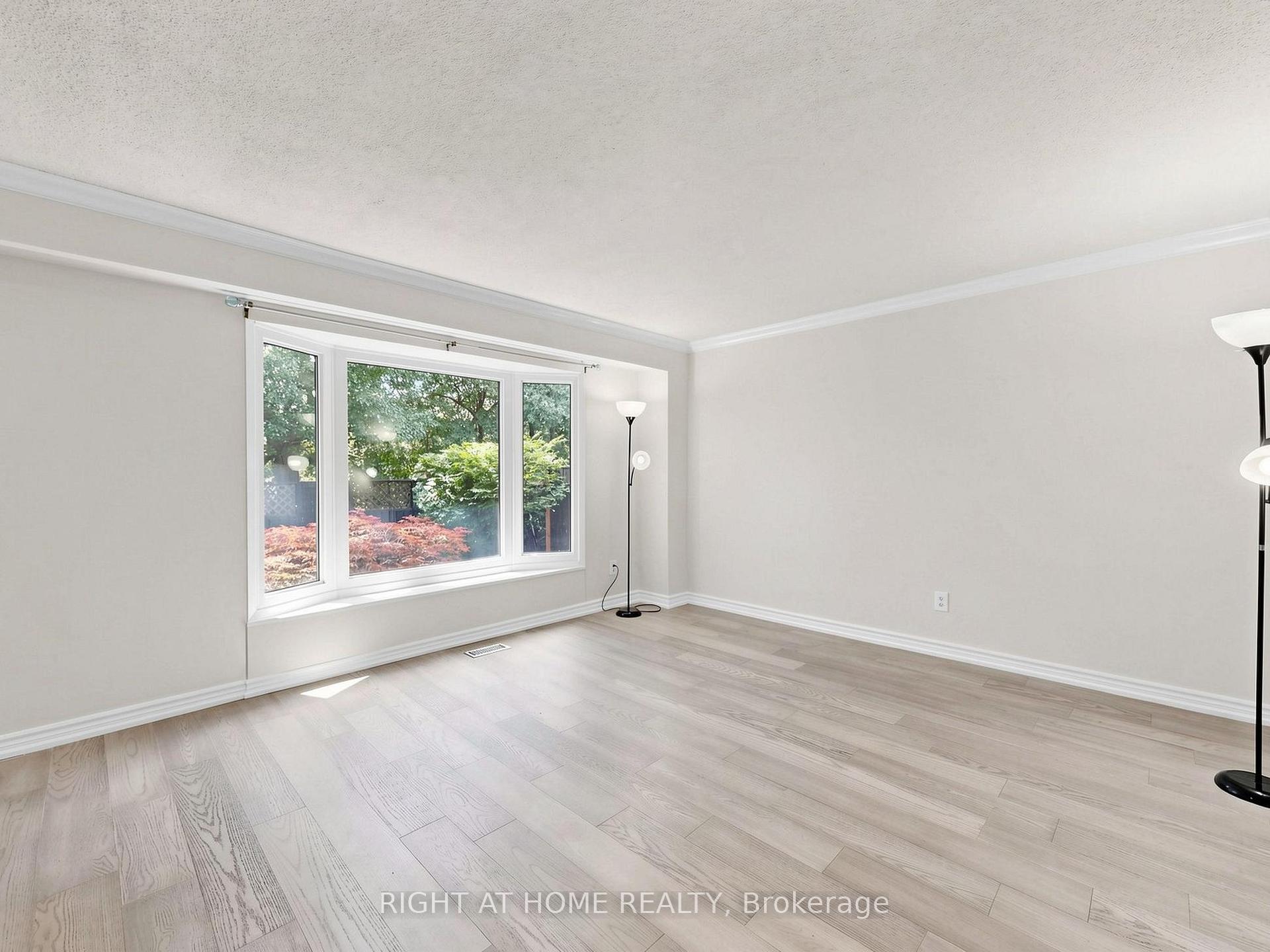 Photo 11 of Unit 2, 1580 Lancaster Drive, Oakville, Falgarwood — HOMEH