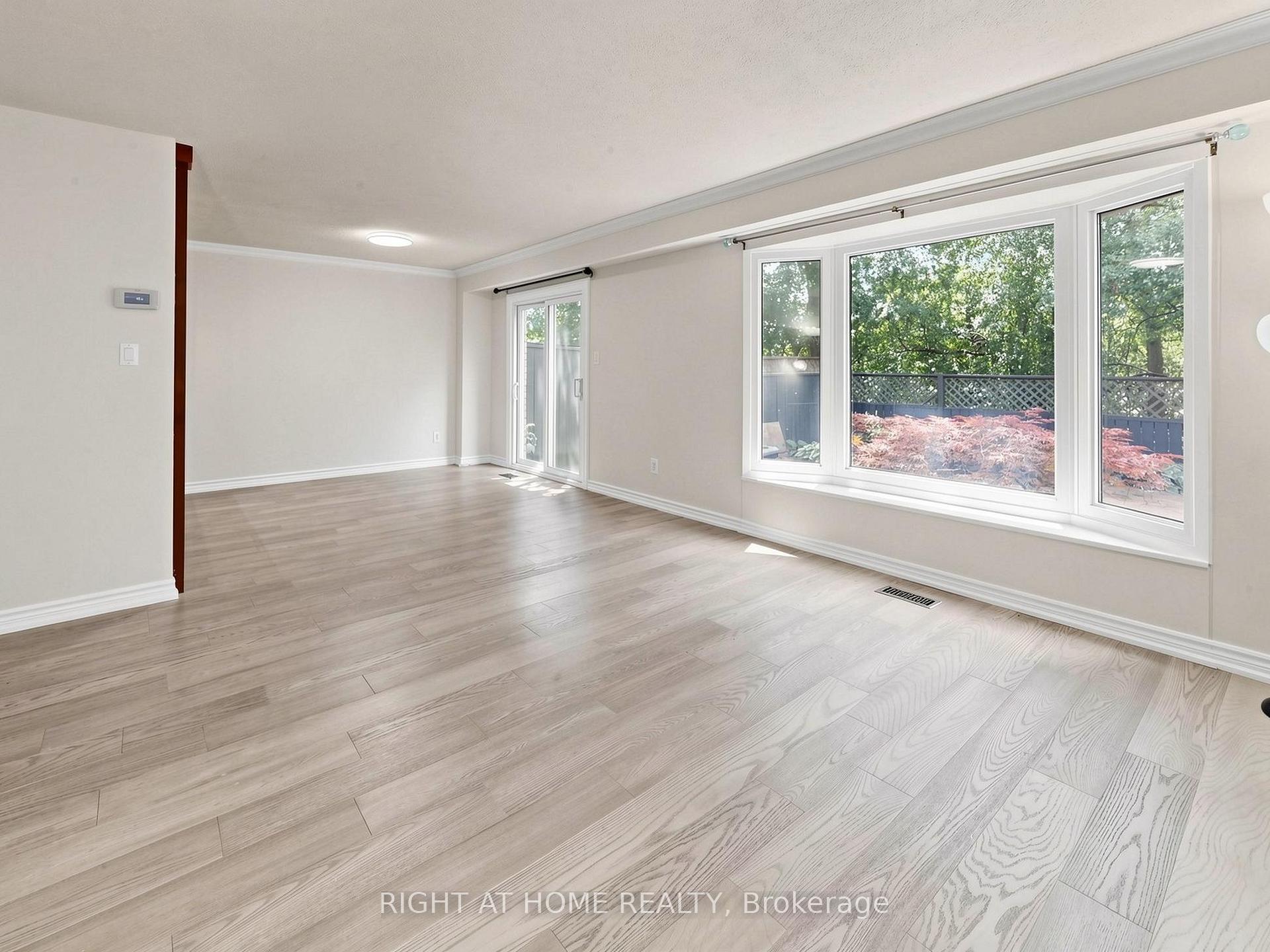 Photo 12 of Unit 2, 1580 Lancaster Drive, Oakville, Falgarwood — HOMEH