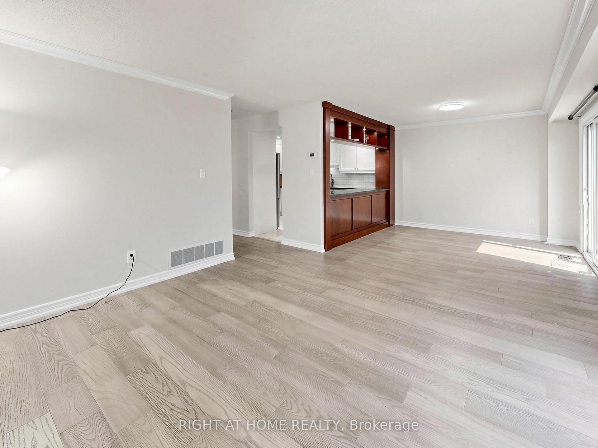 Photo 13 of Unit 2, 1580 Lancaster Drive, Oakville, Falgarwood — HOMEH