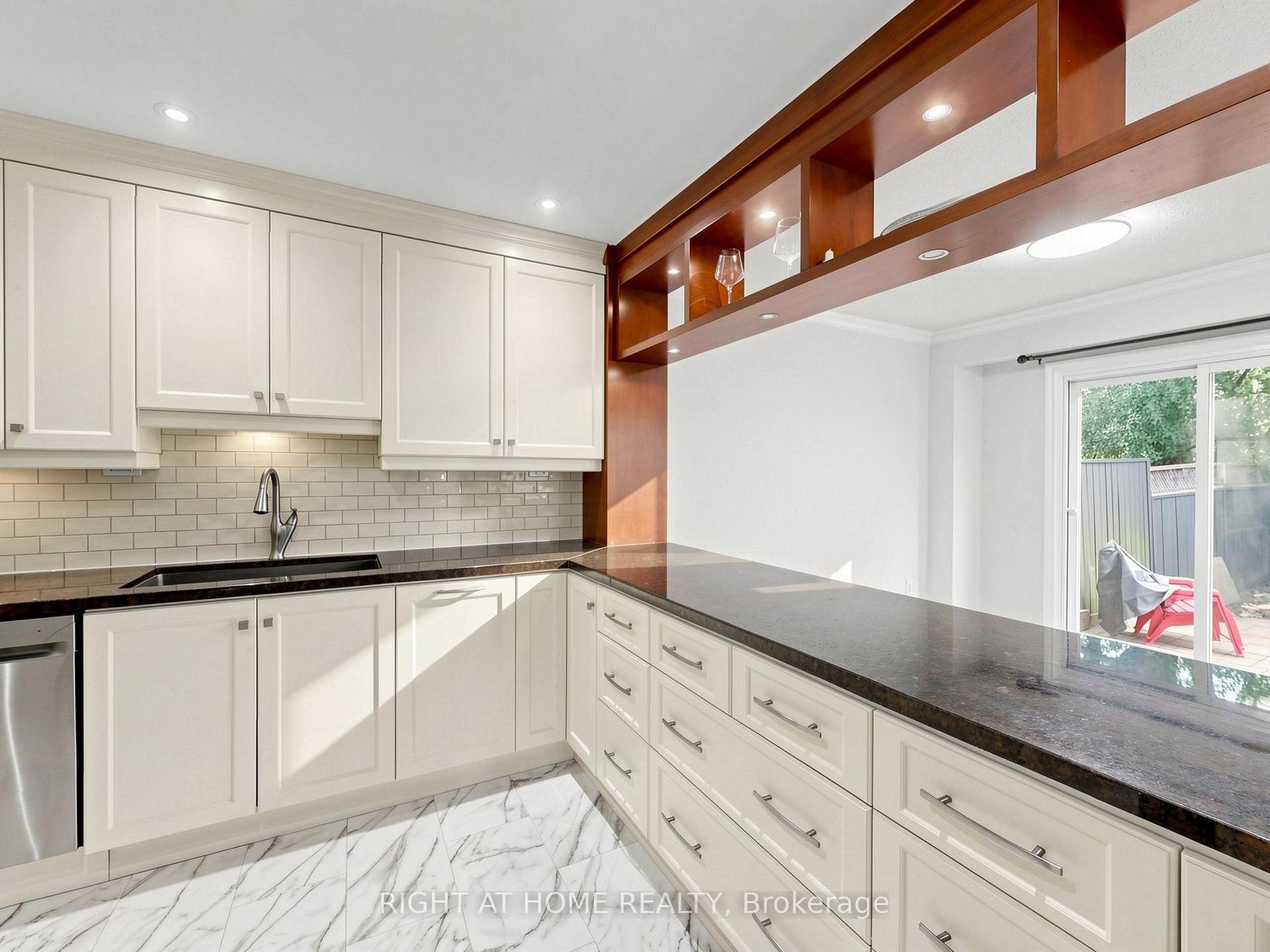 Photo 17 of Unit 2, 1580 Lancaster Drive, Oakville, Falgarwood — HOMEH