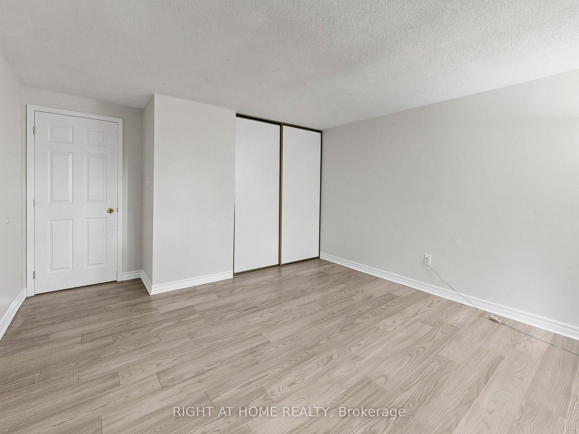 Photo 30 of Unit 2, 1580 Lancaster Drive, Oakville, Falgarwood — HOMEH