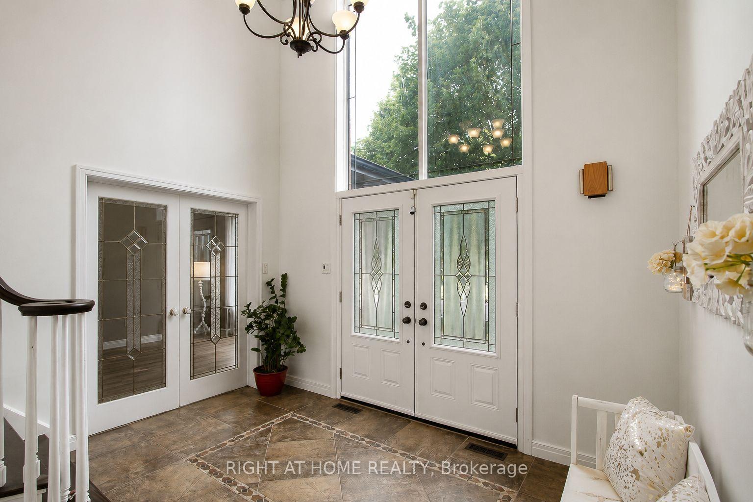 Photo 7 of 3896 Malpass Road, London, South V — HOMEH